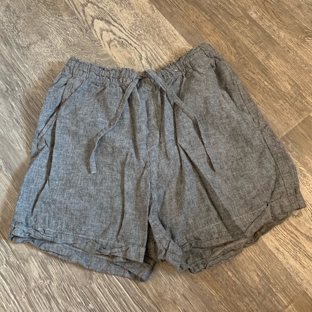 UNIQLO Highwaisted Linen Shorts